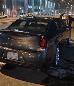 کرایسلەر 300